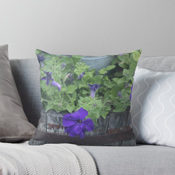Item preview, Petunias en macetero de barril de vino designed and sold by Luke12Designs.
