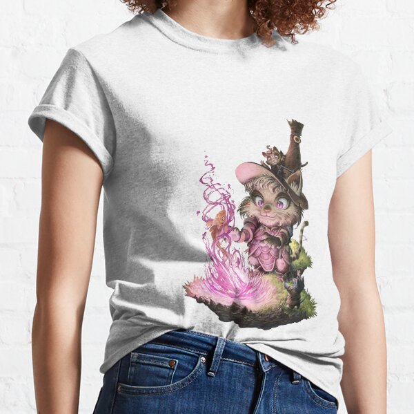 Wizcat shows her tricks. Classic T-Shirt