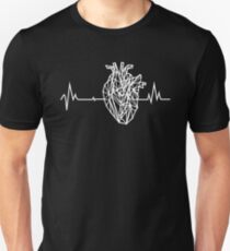 Geometrischer anatomischer Herzschlag Slim Fit T-Shirt