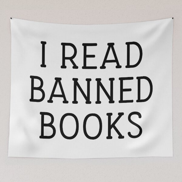 Artikelvorschau, I Read Banned Books Book lover entworfen und verkauft von Love Between Pages.