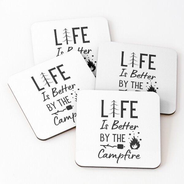 Artikelvorschau, Das Leben ist besser am Lagerfeuer | Camper-Geschenk | Campingplatz | Wanderer entworfen und verkauft von Presto Prints Design.
