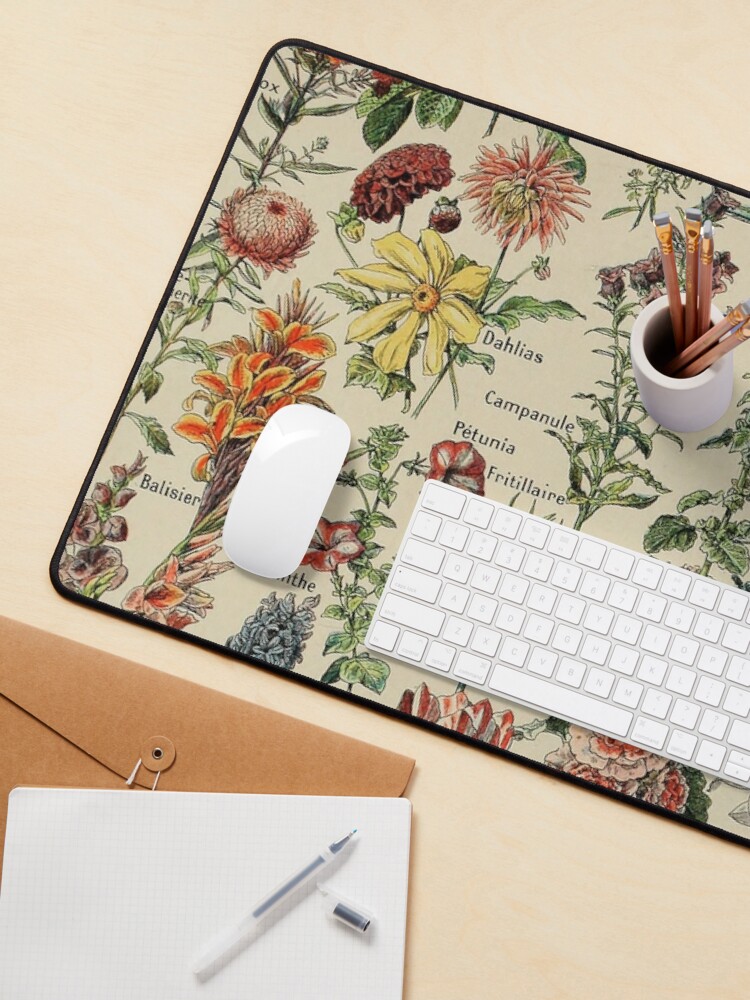 Aperçu 3 sur 5. Tapis de souris avec l'œuvre Vintage Français Fleurs Botaniques Adolphe Millot Fleurs créée et vendue par ind3finite.
