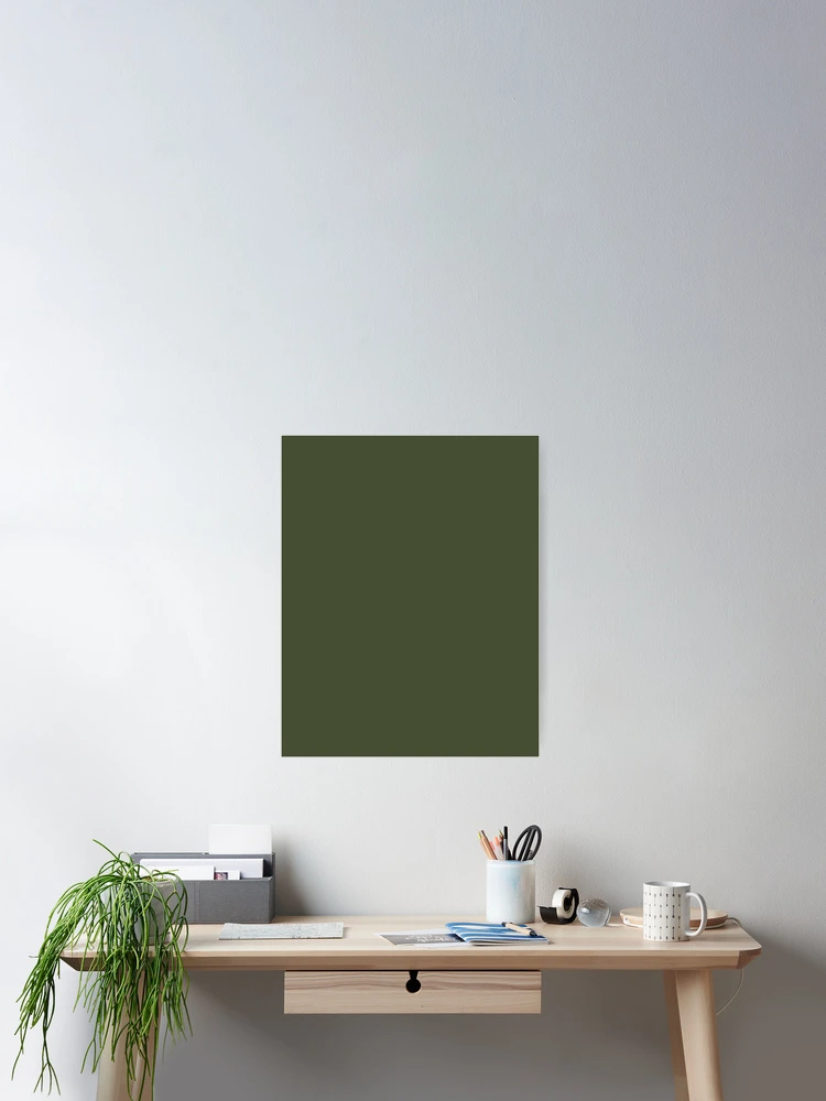 Aperçu 2 sur 3. Poster avec l'œuvre Pine Needle Color Green Plain color créée et vendue par SolidColor.
