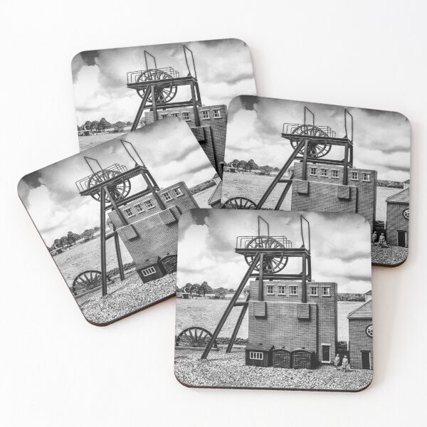 Artikelvorschau, Smallville Colliery 3 Schwarz und Weiß entworfen und verkauft von Steve Purnell Photography.