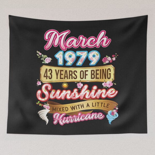 Aperçu de l'œuvre Fabriqué en mars 1979 Fille de 43 ans 43e anniversaire Sunshine créée et vendue par JakariEzer.