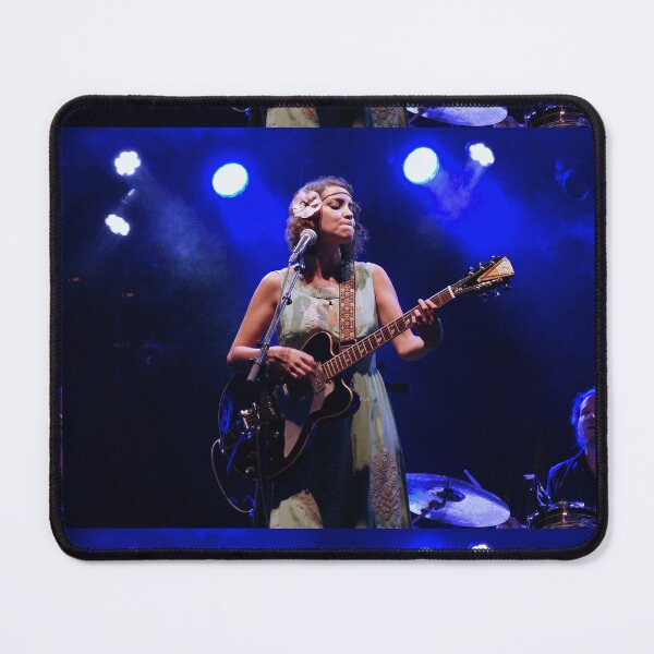 Item preview, r749/ Singer : 11 Gaby Moreno - photo Okaio Créations - Olavia-Olao designed and sold by o.okaïo.