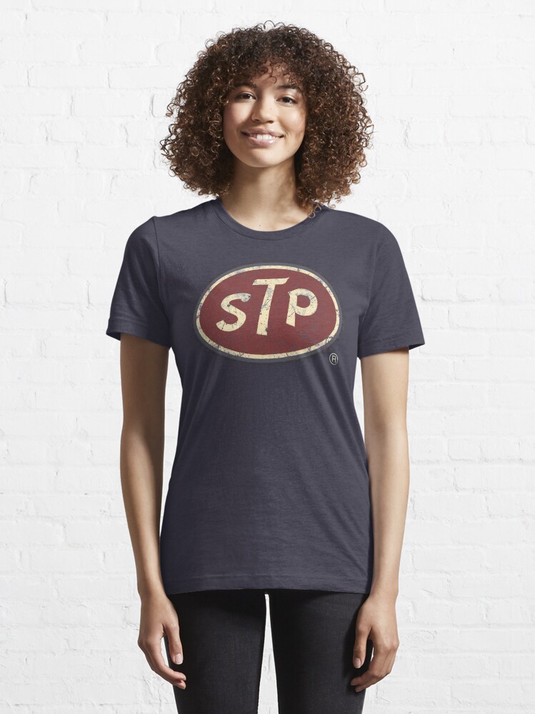 apt indebære Rationel STP Vintage Classic Oil Company" Essential T-Shirt for Sale by quark |  Redbubble