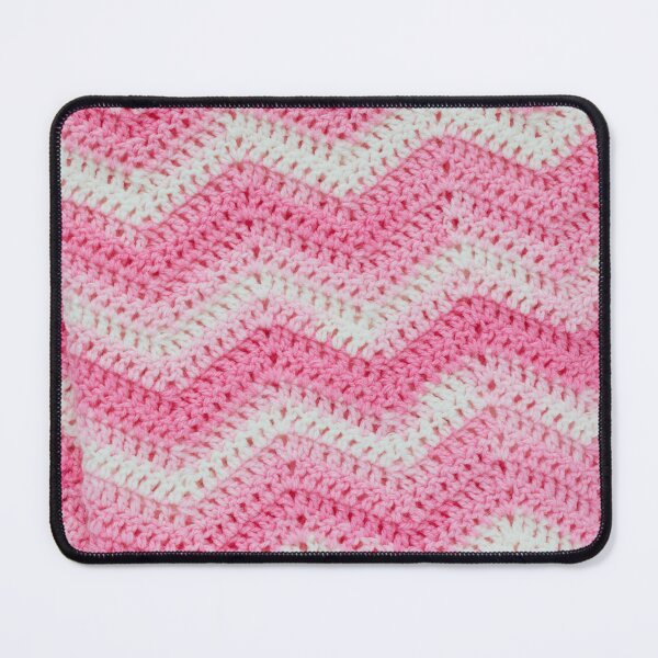 Artikelvorschau, Pink Chevron Ripple Yummyness entworfen und verkauft von PoplarPatternCo.