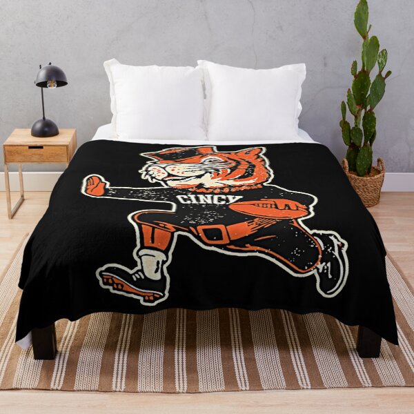 Artikelvorschau, Bengals neu interpretiert Vintage Fighting Maskottchen entworfen und verkauft von Satisfaction52.