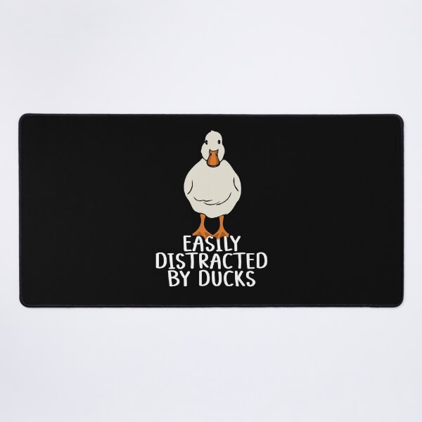 Vista previa del artículo con la obra «Pato divertido distraído por el regalo lindo del amante de los patos», diseñado y vendido por alenaz.
