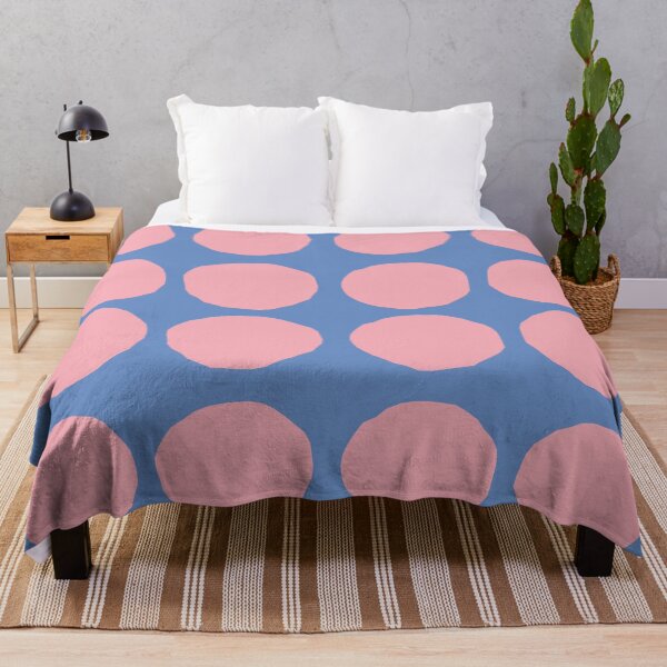 Aperçu de l'œuvre Retro Round Pattern - Blue Pink créée et vendue par technicolorable_art.