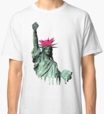 Resist - Statue of Liberty Classic T-Shirt