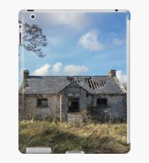 Cottage ruins iPad Case/Skin