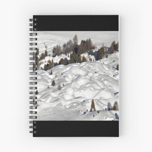 Aperçu de l'œuvre Humps et bosses au dessus de Plagne Centre, France créée et vendue par Chris Monks.