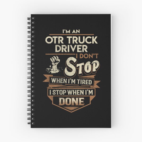 Artikelvorschau, Otr-LKW-Fahrer-T-Shirt - ich höre auf, wenn Job-Geschenkartikel-T-Stück erledigt entworfen und verkauft von paneczkopat.