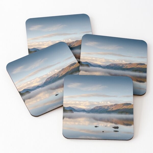 Artikelvorschau, Derwentwater Dawn - Reflektierter Himmel entworfen und verkauft von Simon Baylis.