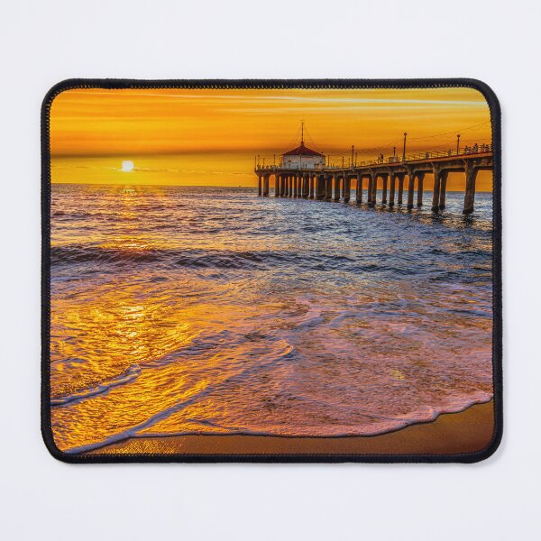 Aperçu de l'œuvre Manhattan Beach Pier au coucher du soleil créée et vendue par Fernando Margolles.