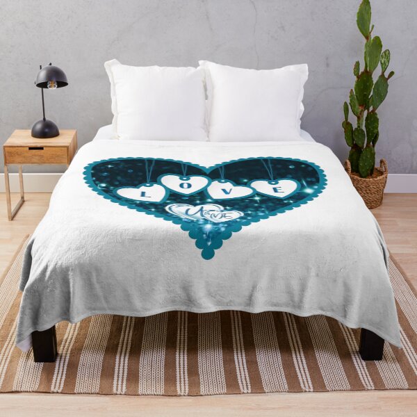 Aperçu de l'œuvre Glitz/Glamour "LOVE" (Turquoise) créée et vendue par PawsitiveMum.