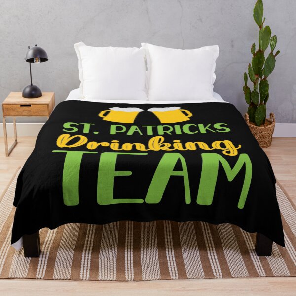 Artikelvorschau, St. Patricks Trinkteam entworfen und verkauft von OfficeFortune.