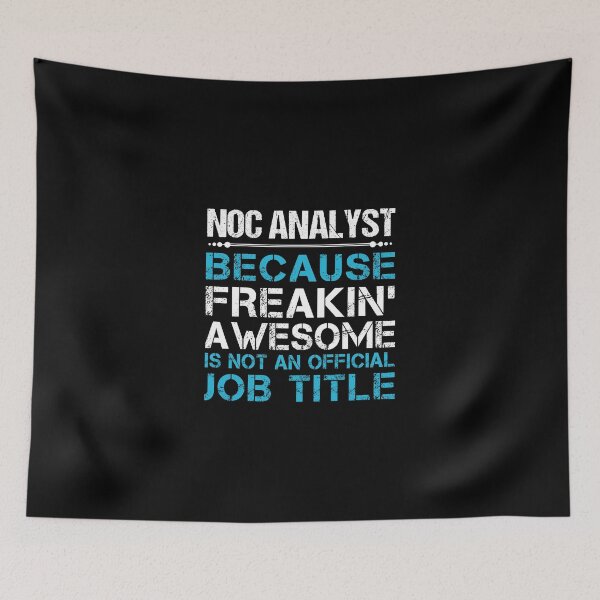 Artikelvorschau, Noc Analyst T-Shirt - Freaking Awesome Job Gift Item Tee entworfen und verkauft von oetate4774.