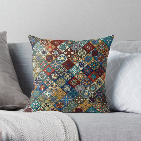 Vintage-Patchwork mit floralen Mandala-Elementen Dekokissen