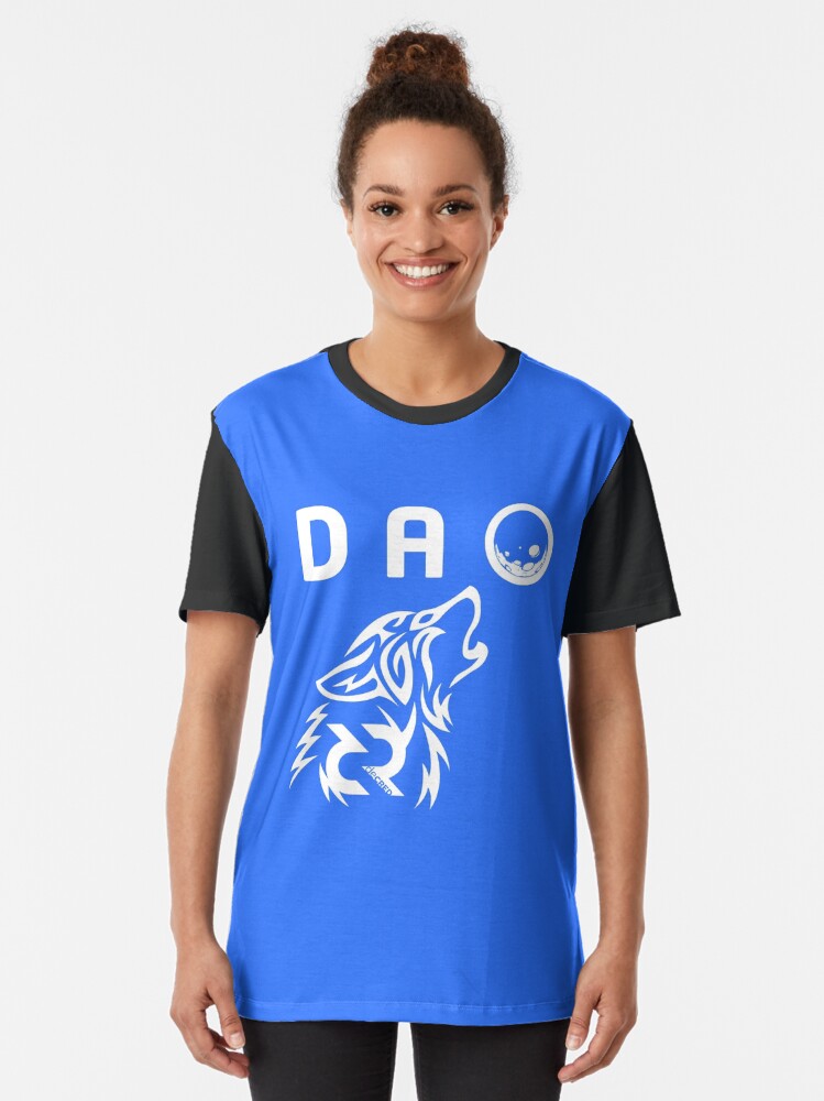 Alternate view of Decred DAO wolf - DCR Blue © v1 (Design timestamped by https://timestamp.decred.org/) Graphic T-Shirt