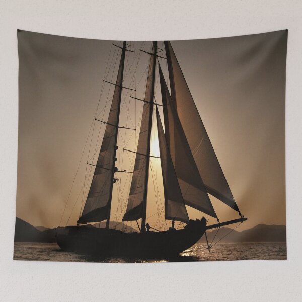 Artikelvorschau, sailboat sailing entworfen und verkauft von laikaincosmos.