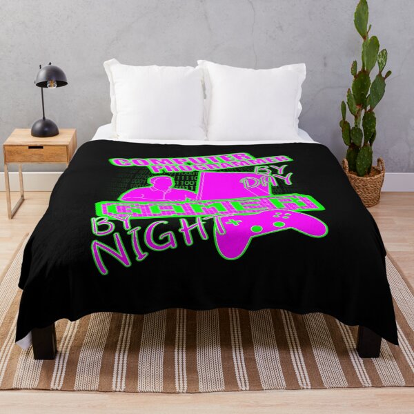 Item preview, Programador informático de día Gamer de noche designed and sold by printhappy4you.