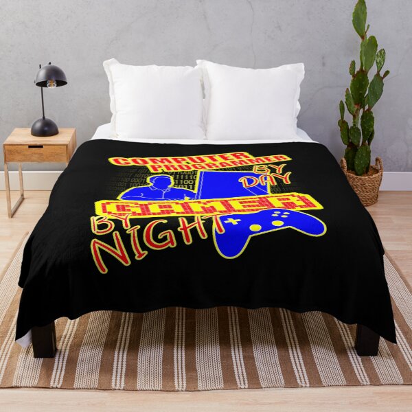 Item preview, Programador informático de día Gamer de noche designed and sold by printhappy4you.