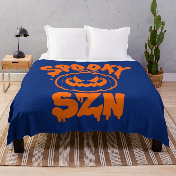 Artikelvorschau, Spooky Season T-ShirtSpooky SZN - Orange T-Shirt_von Anrego_ entworfen und verkauft von shoptuanle.