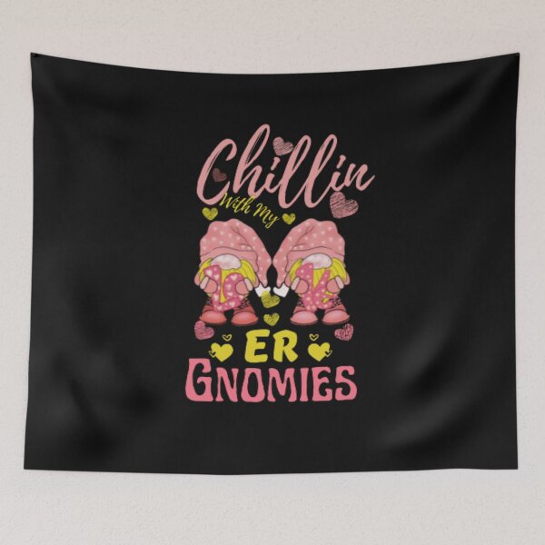 Artikelvorschau, Womens Chillin With My ER Gnomies Lustiger Krankenschwester-Herz-Valentinstag entworfen und verkauft von anas667.