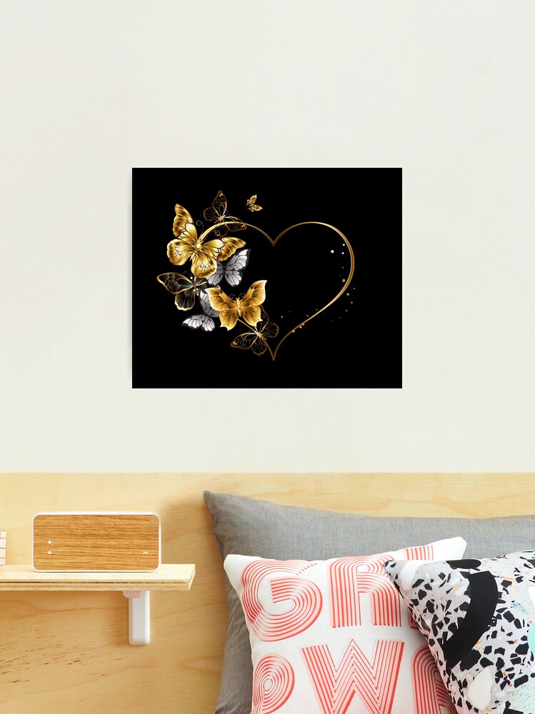 Heart with Golden Butterflies Gráfico por Blackmoon9 · Creative Fabrica