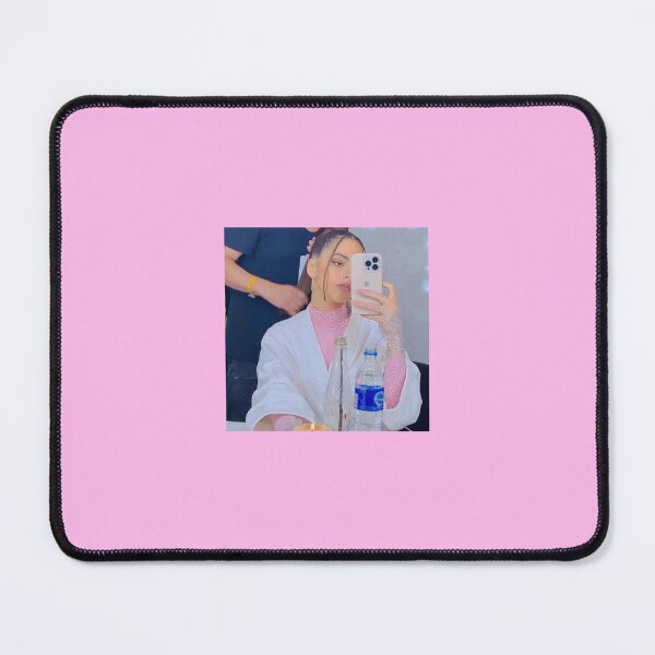Item preview, selfie designed and sold by TiniBelgicaFCO.