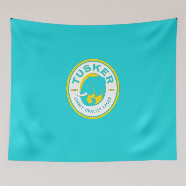 Aperçu de l'œuvre Logo Tusker Lager T-shirt classique créée et vendue par BeriaPalanci.