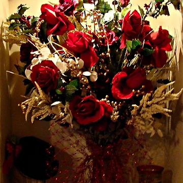 Artwork thumbnail, "Red, Red Roses" by Gail Jones
