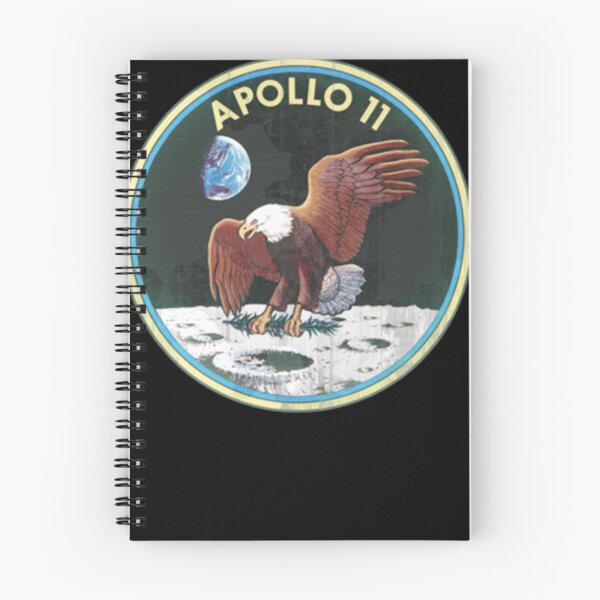 Artikelvorschau, Apollo 11 Missionen Essential T-Shirt entworfen und verkauft von RaffaelBrandt.