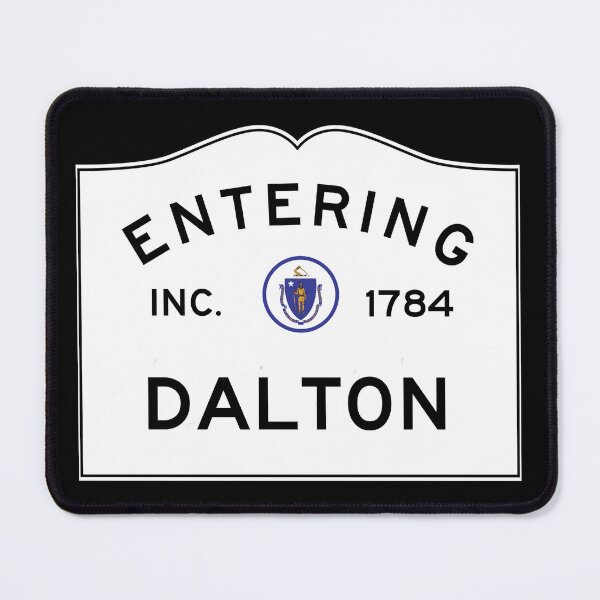 Artikelvorschau, Betreten von Dalton Massachusetts - Straßenschild des Commonwealth von Massachusetts entworfen und verkauft von NewNomads.