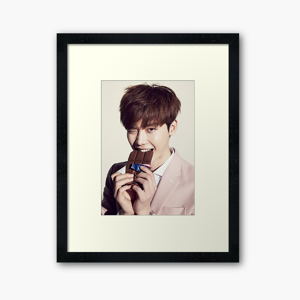 LEE JONG SUK 刺繍ノート fp,840x830,black,off_white,