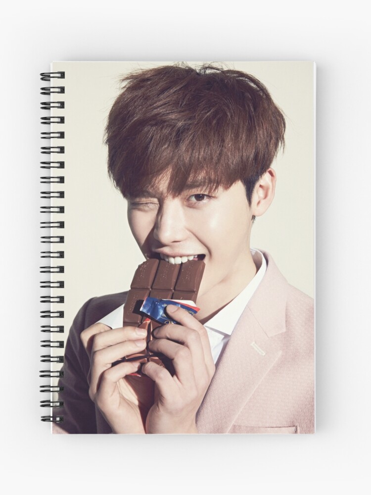 LEE JONG SUK 刺繍ノート Lee Jong Suk #2