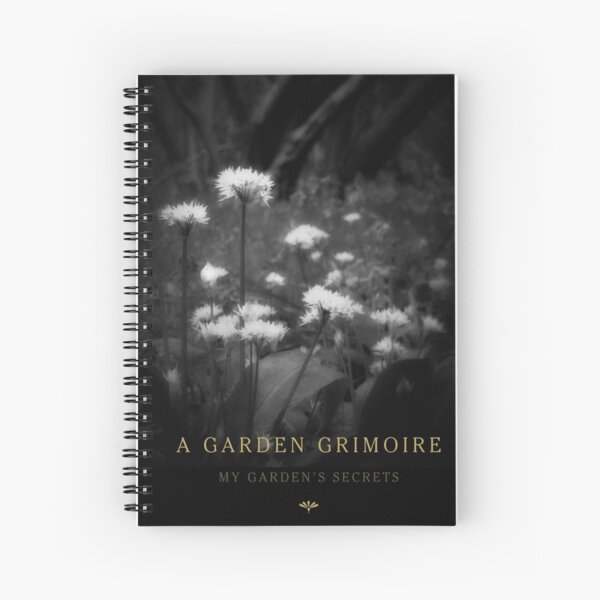 Garden Journal: Garlic Spiral Notebook