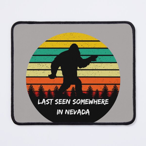 Artikel-Vorschau von Big Foot - Zuletzt gesehen irgendwo in Nevada, designt und verkauft von Losthorsedesign.