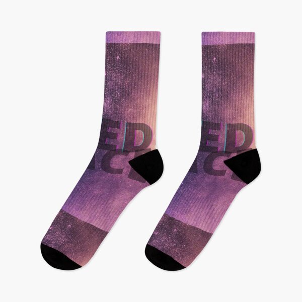 Artikelvorschau, Ich brauche Platz - Blau, Pink Galaxy 5 entworfen und verkauft von Quirkdom.