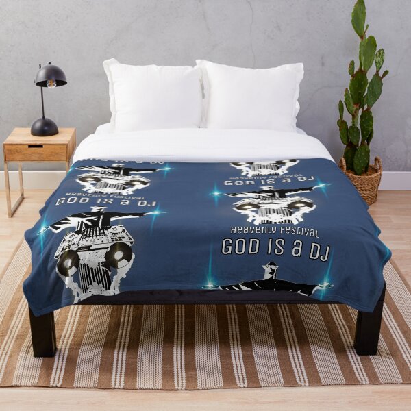 Aperçu de l'œuvre Dieu est un DJ. Noir et blanc. créée et vendue par SerafinDesign.