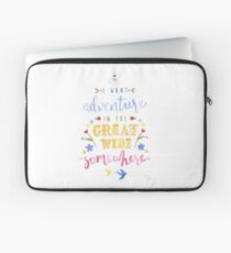 Funda para portátil Tipografía de la aventura de la bella y la bestia