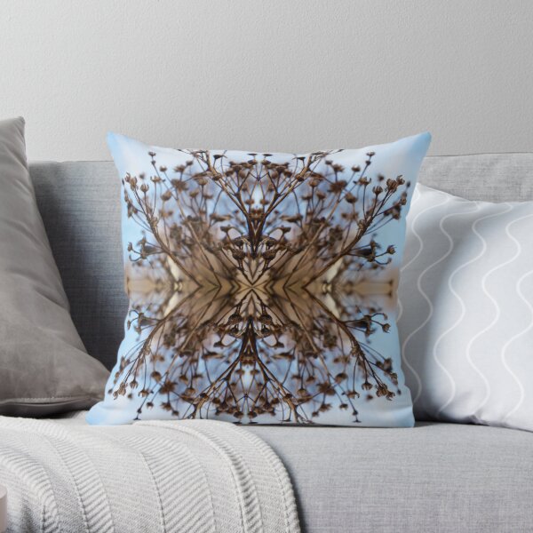 Saturnalien Structure #3 Throw Pillow