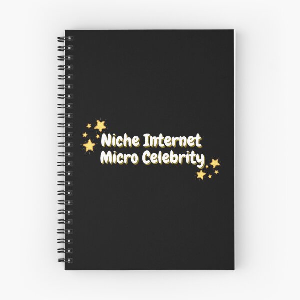 Aperçu de l'œuvre Micro-célébrité de niche sur Internet créée et vendue par sofiazazi.