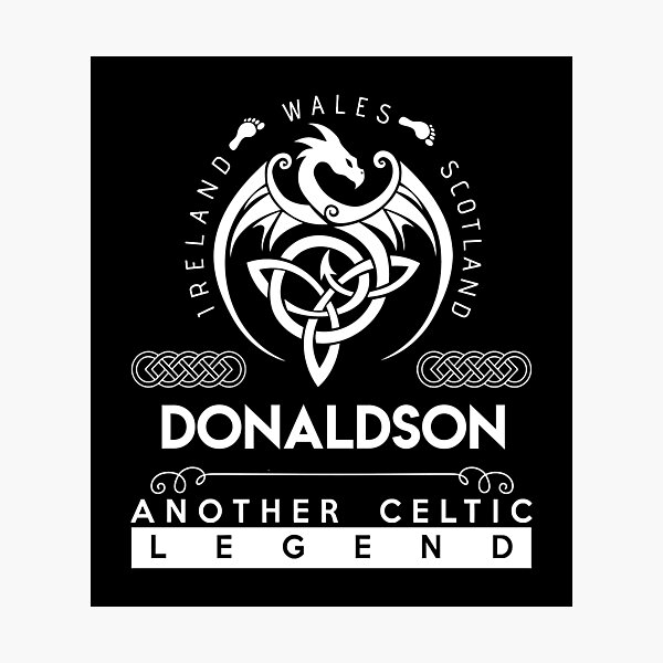 Artikelvorschau, Donaldson Name T-Shirt - Donaldson Ein weiteres keltisches Legenden-Geschenkartikel-T-Stück entworfen und verkauft von nauglesamatha.