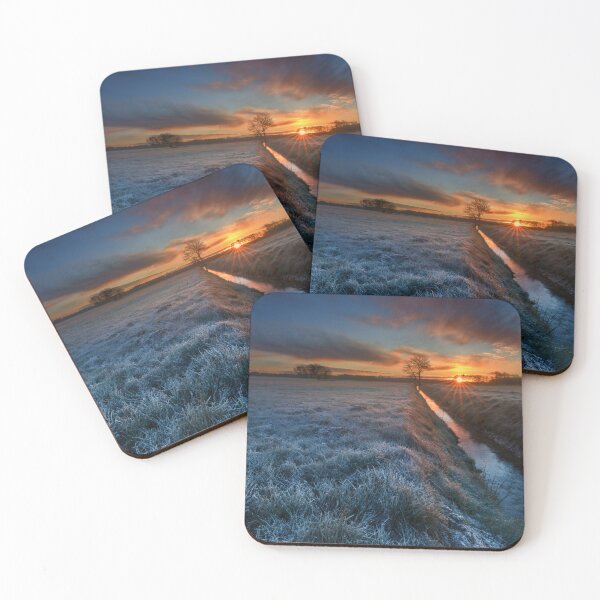 Artikelvorschau, Sonnenaufgang Winterlandschaft entworfen und verkauft von Photo-DesignArt.