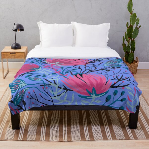 Aperçu de l'œuvre Chrysanthèmes roses sur imprimé bleu créée et vendue par PinHookPrincess.