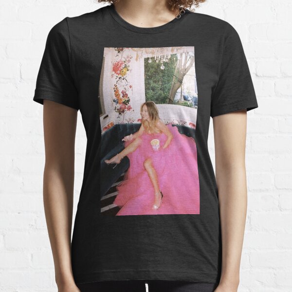 sydney sweeney Essential T-Shirt